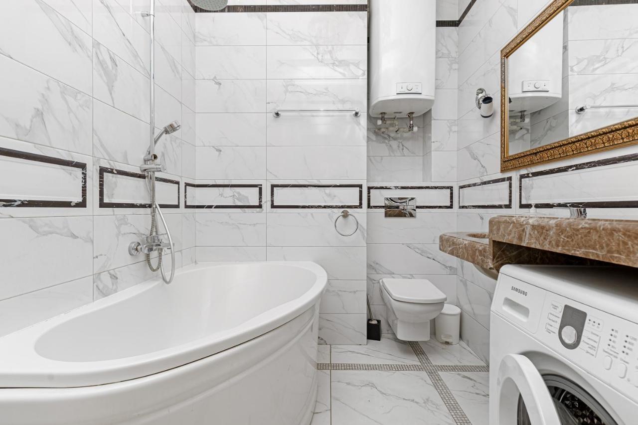 Greek Street Deluxe Apartment Odessa Extérieur photo