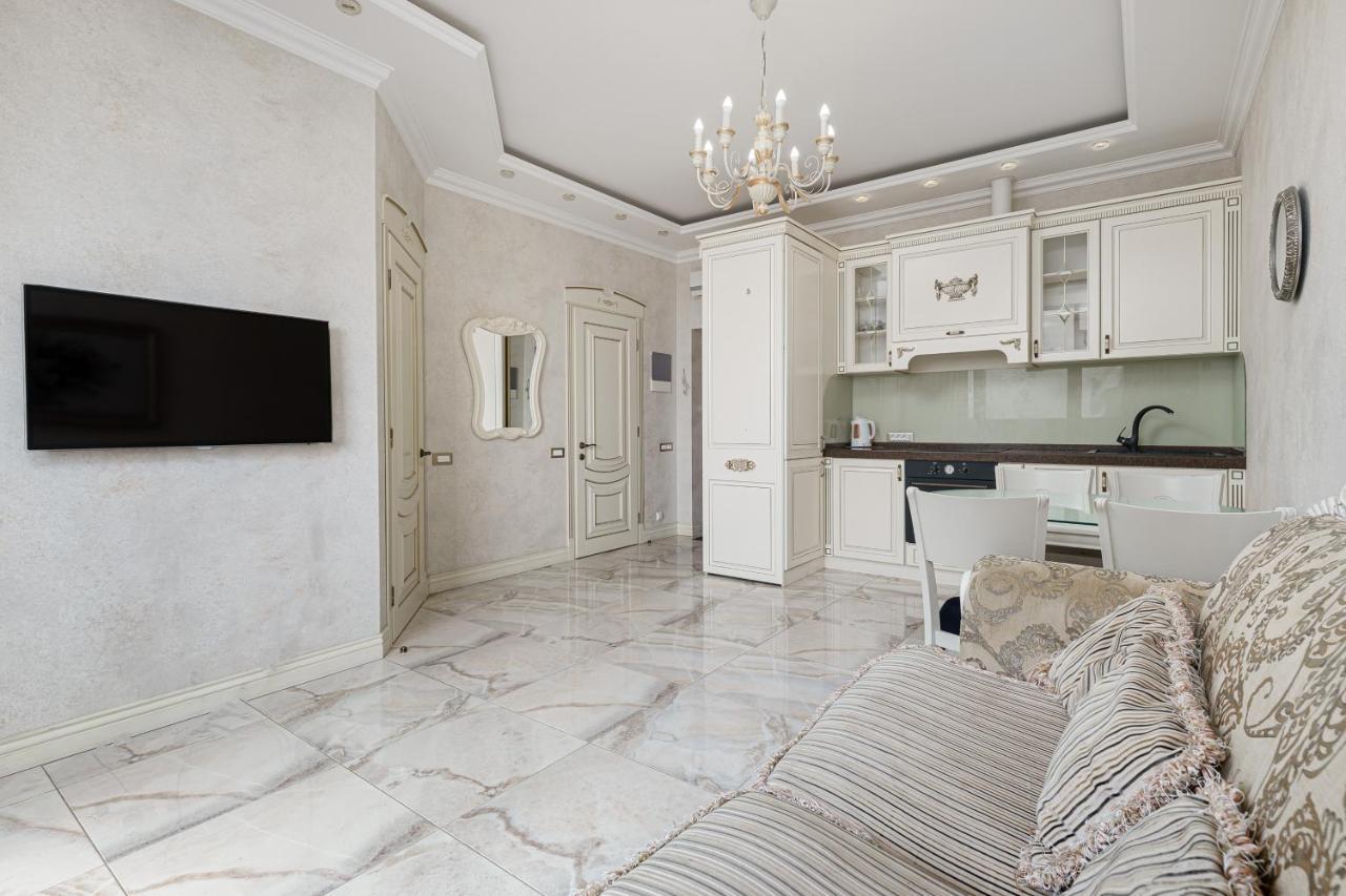 Greek Street Deluxe Apartment Odessa Extérieur photo