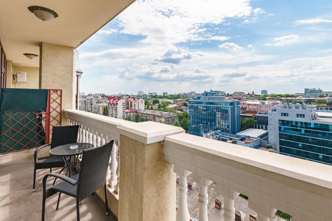 Greek Street Deluxe Apartment Odessa Extérieur photo
